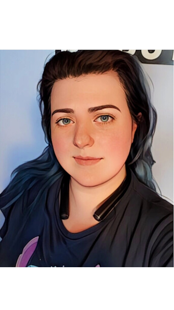 Jessica Karels The Tarot Geek Girl Podcast with Cornelia Helga Schulze Cornelia Helga Schulze about Benefits of Past Life Exploration in the “The Geek Girl Tarot Podcast”